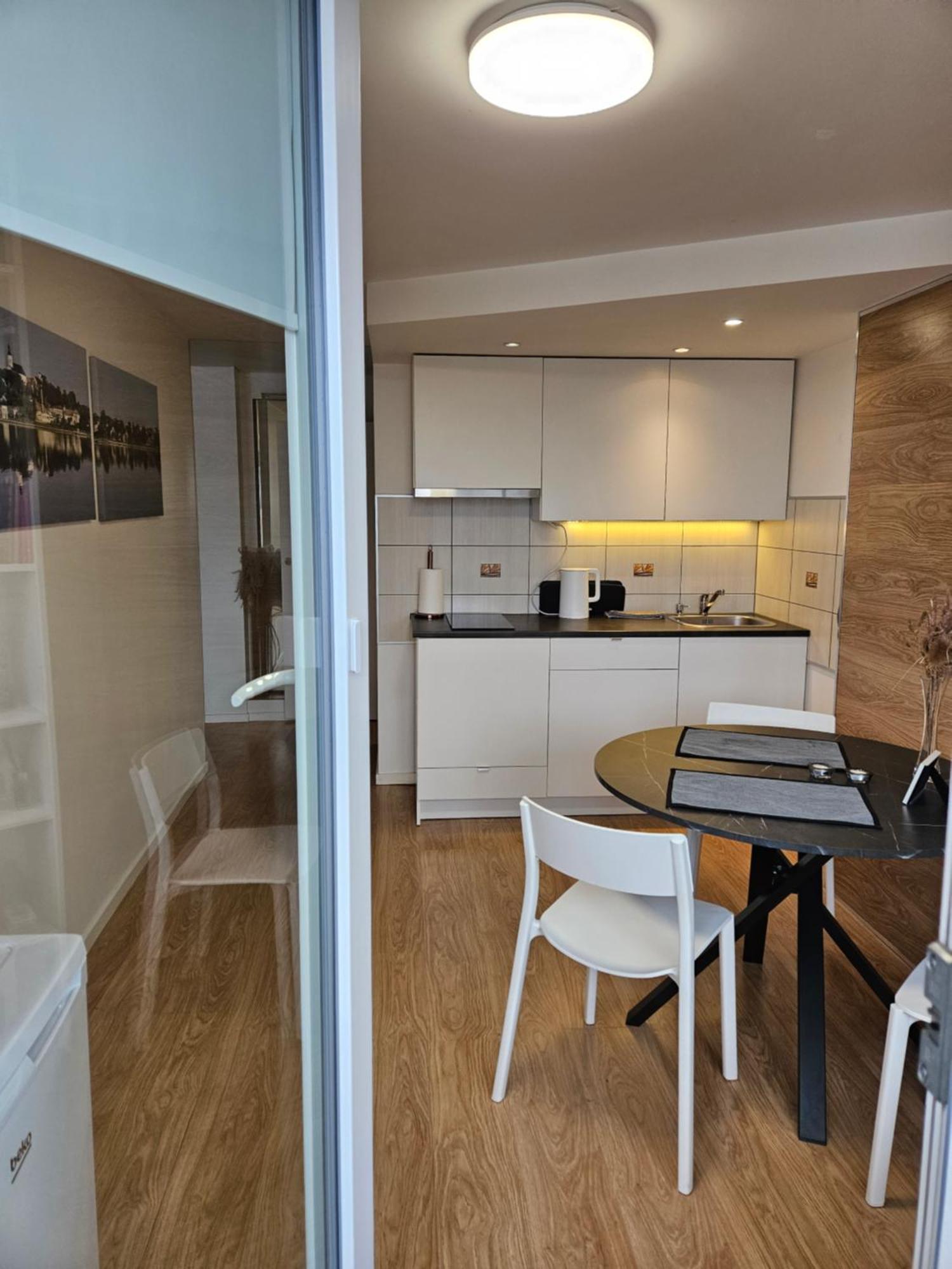 Apartmán Buto Nuoma Zemaites Gatveje Telšiai Exteriér fotografie